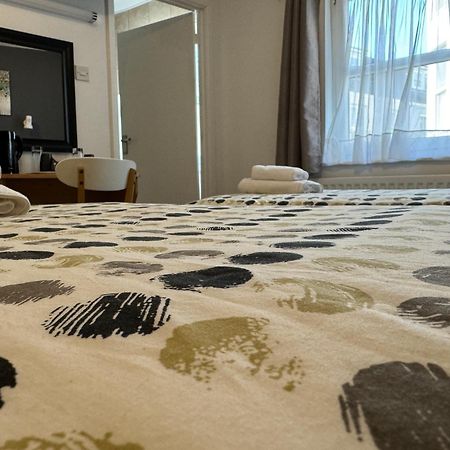 St Georges Guest House Saint Peter Port Екстериор снимка
